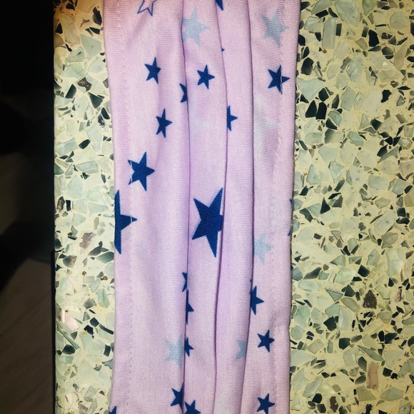 Stylish pleated breathable face mask - Picture 6 of 8